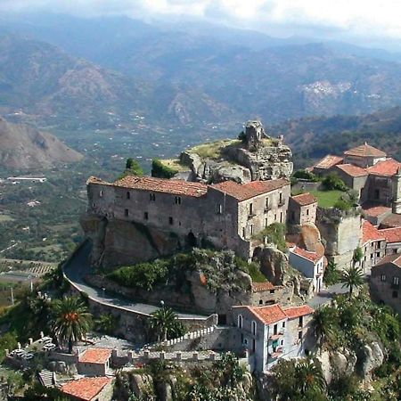 Apartamento Casa Tuccari Castiglione Di Sicilia Exterior foto